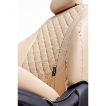 10 899 р. Чехлы для сидений Lord Autofashion Байрон (экокожа, 40/60 + подлокотник, 3 Г-образных подголовника) Renault Arkana (2019-2025) (Бежевый, вставка бежевая, строчка бежевая)  с доставкой в г. Пермь. Увеличить фотографию 3
