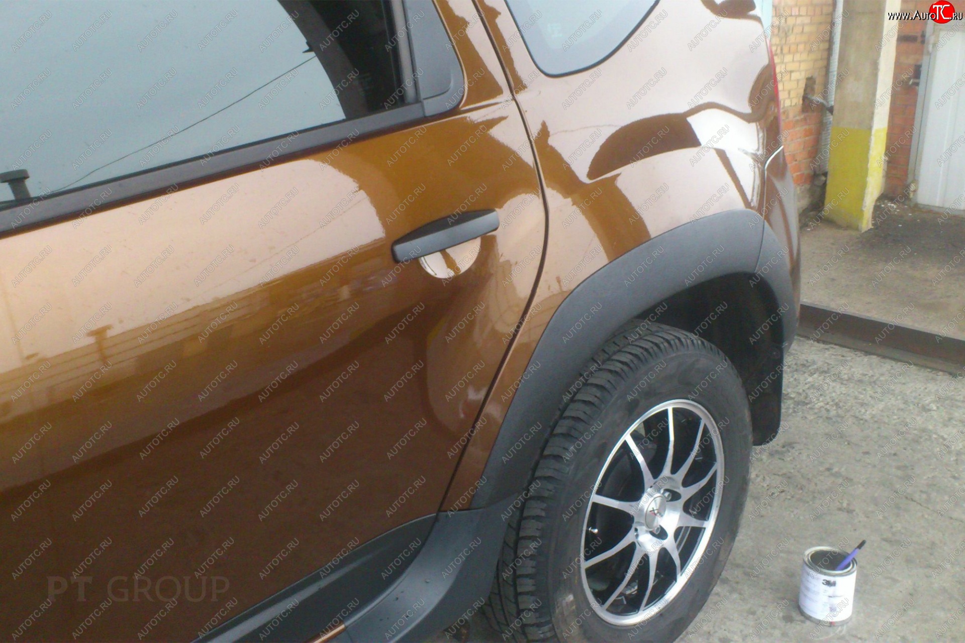 6 099 р. Комплект накладок на колёсные арки Petroil Tuning  Renault Duster  HS (2015-2021) рестайлинг (Текстурная поверхность)  с доставкой в г. Пермь