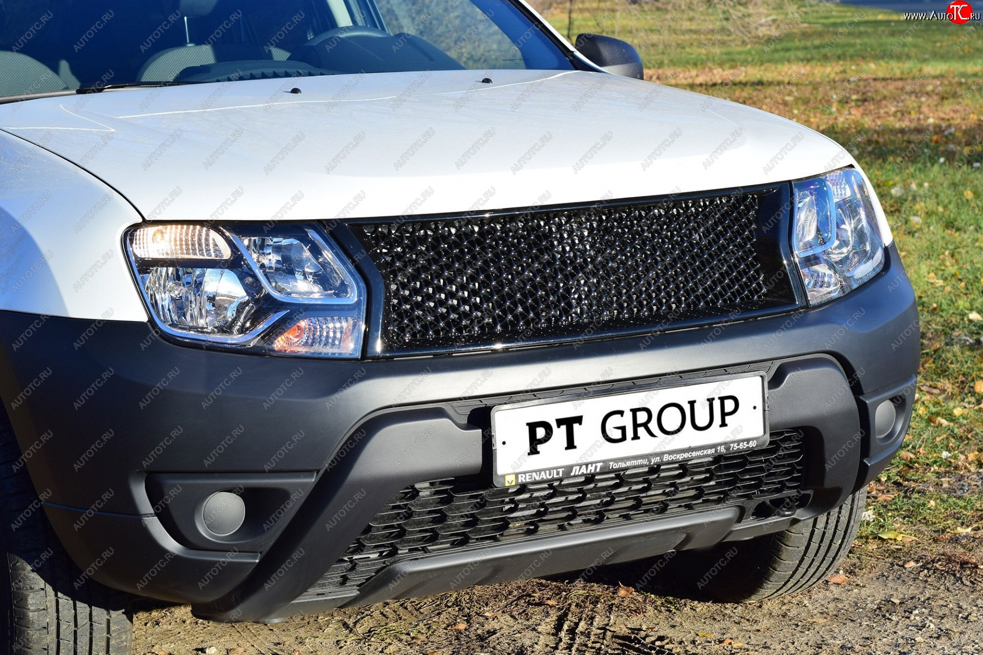 8 669 р. Решетка радиатора Petroil Tuning  Renault Duster  HS (2010-2015) дорестайлинг  с доставкой в г. Пермь