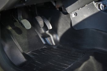Накладки на ковролин АртФорм Renault Duster HS дорестайлинг (2010-2015) (Передние тоннельные)