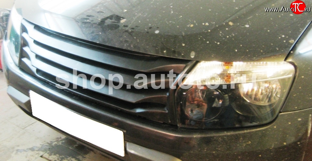 3 199 р. Решётка радиатора MT Renault Duster HS дорестайлинг (2010-2015) (Неокрашенная)  с доставкой в г. Пермь