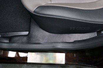 1 359 р. Накладки на ковролин Petroil Tuning  Renault Kaptur (2016-2025) дорестайлинг, рестайлинг (Задние)  с доставкой в г. Пермь. Увеличить фотографию 3