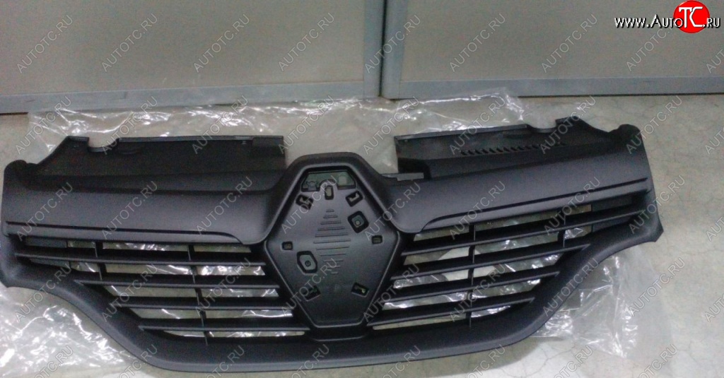 1 749 р. Решетка радиатора SPARD Renault Sandero (B8) дорестайлинг (2014-2018) (Неокрашенная)  с доставкой в г. Пермь