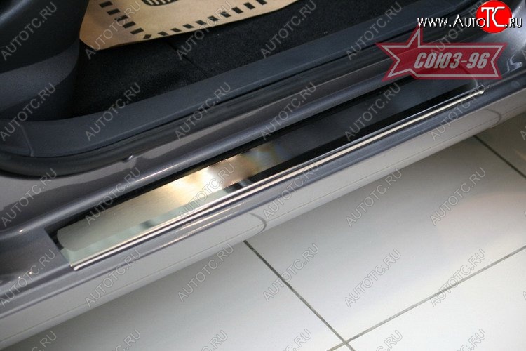 2 474 р. Накладки на внутренние пороги Souz-96  Renault Megane  седан (2002-2006)  дорестайлинг  с доставкой в г. Пермь