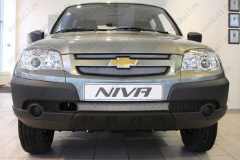 Защитная сетка в бампер (ячейка 3х7 мм, GLCGLS, 3 части) Alfeco Стандарт Chevrolet Niva 2123 рестайлинг (2009-2020) (Хром)
