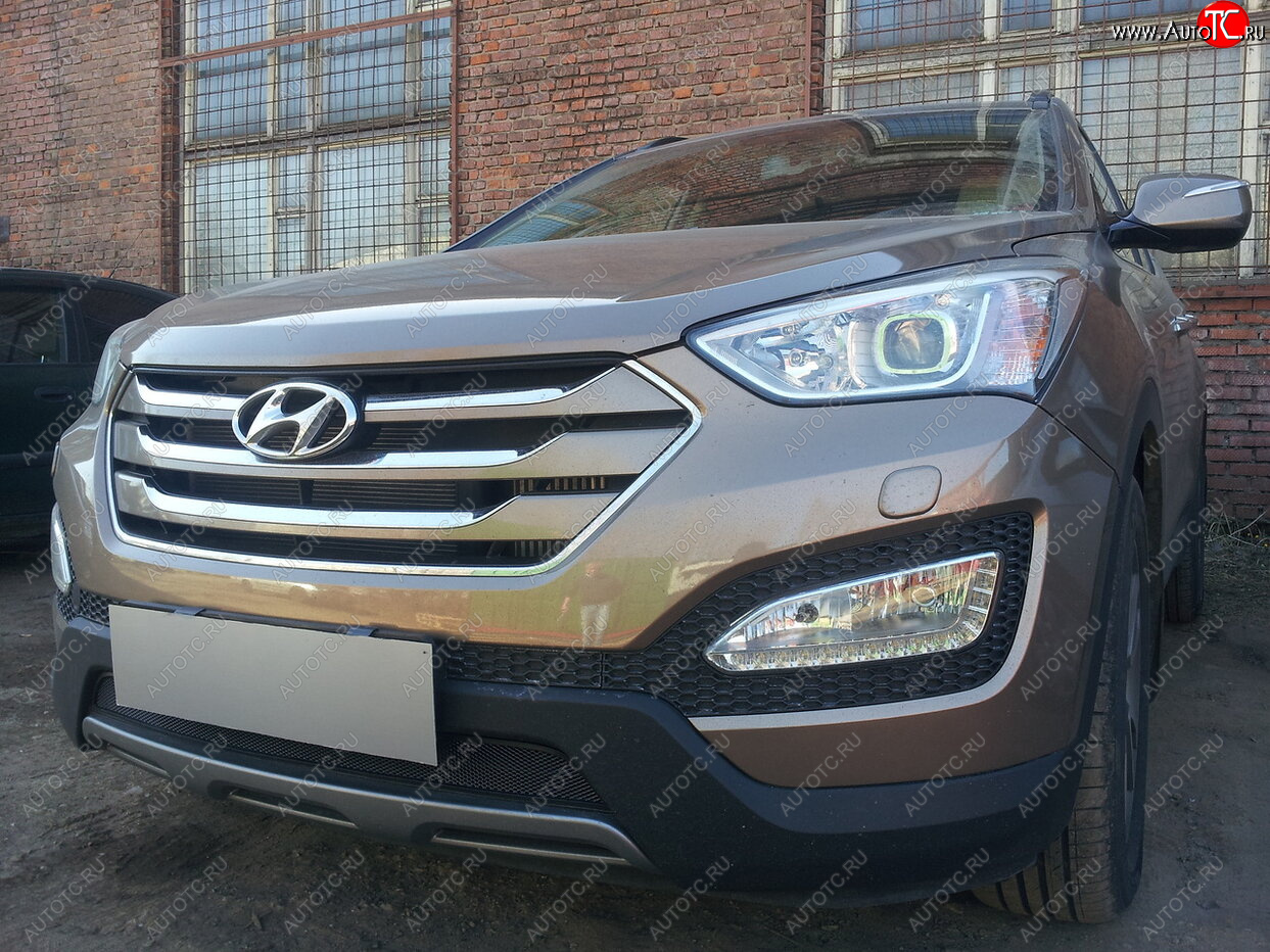 2 899 р.           Защита радиатора Hyundai Santa Fe 2012-2015 black Hyundai Santa Fe DM дорестайлинг (2012-2016) (черная)  с доставкой в г. Пермь