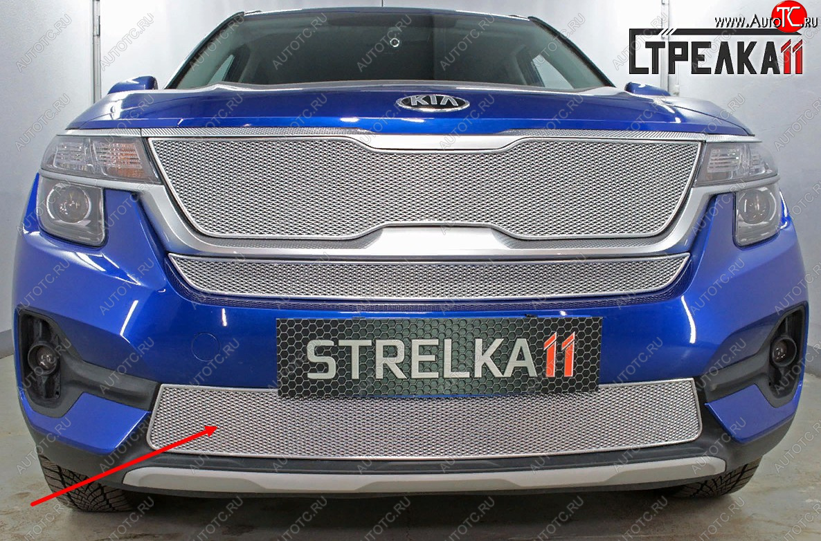 3 999 р. Защитная сетка радиатора в бампер (ячейка 4х10 мм, низ) Стрелка11 Премиум  KIA Seltos (2019-2025) (хром)  с доставкой в г. Пермь