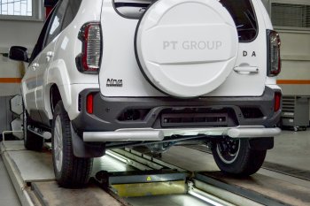 3 409 р. Защита заднего бампера (угловая Ø63 мм) Petroil Tuning  Лада 2123 (Нива Шевроле) - Нива Трэвел (окраска в серебристый (Искра))  с доставкой в г. Пермь. Увеличить фотографию 2