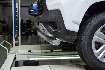 6 199 р. Защита переднего бампера (волна, Ø63) Petroil Tuning  Лада Нива Трэвел (2021-2025) (212300-80) (сталь в цвет серебристый (Искра))  с доставкой в г. Пермь. Увеличить фотографию 3