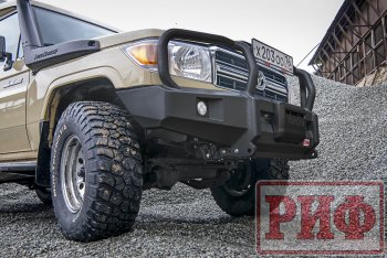 67 989 р. Бампер передний силовой РИФ Toyota Land Cruiser 78 (1990-1996) (С дополнительными фарами и защитной дугой, под штатную лебедку)  с доставкой в г. Пермь. Увеличить фотографию 3
