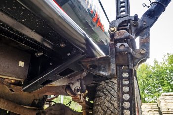 46 869 р. Защита порогов с подножкой РИФ Toyota Hilux N80, N90, N100, N110 дорестайлинг (1988-1991)  с доставкой в г. Пермь. Увеличить фотографию 8
