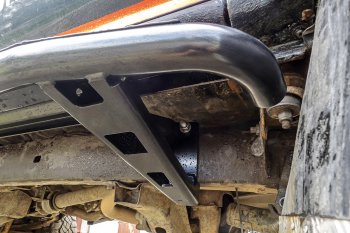 46 869 р. Защита порогов с подножкой РИФ Toyota Hilux N80, N90, N100, N110 дорестайлинг (1988-1991)  с доставкой в г. Пермь. Увеличить фотографию 9