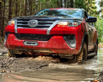25 279 р. Площадка под лебёдку РИФ (в штатный бампер)  Toyota Fortuner  AN160 (2015-2025) дорестайлинг, рестайлинг  с доставкой в г. Пермь. Увеличить фотографию 2