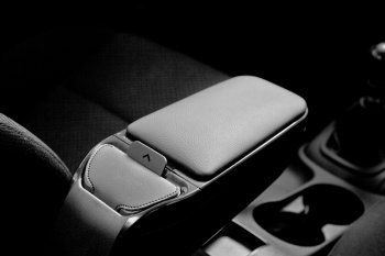 5 999 р. Подлокотник ARMSTER 2 BLACK Volkswagen Polo 5 седан дорестайлинг (2009-2015)  с доставкой в г. Пермь. Увеличить фотографию 5
