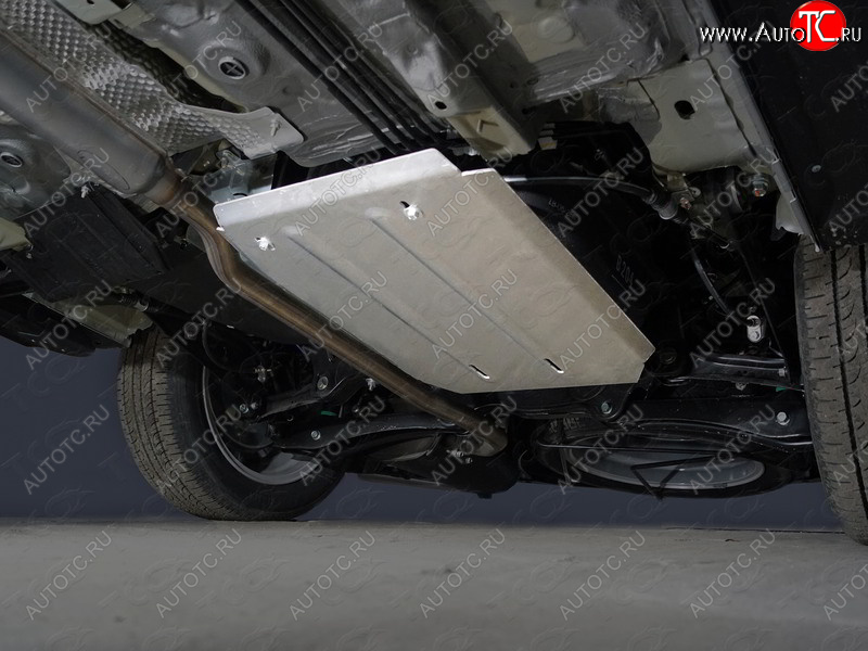 5 889 р. Защита бака (V-2.0 2WD, алюминий) TCC Mitsubishi Outlander GF 2-ой рестайлинг (2015-2018)  с доставкой в г. Пермь