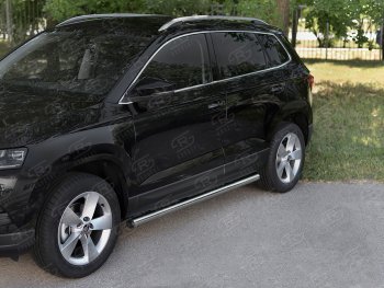 18 799 р. Защита порогов на SLITKOFF труба d63  Skoda Karoq  NU7 (2017-2025) дорестайлинг, рестайлинг (защита порогов с заглушками на торцах)  с доставкой в г. Пермь. Увеличить фотографию 2