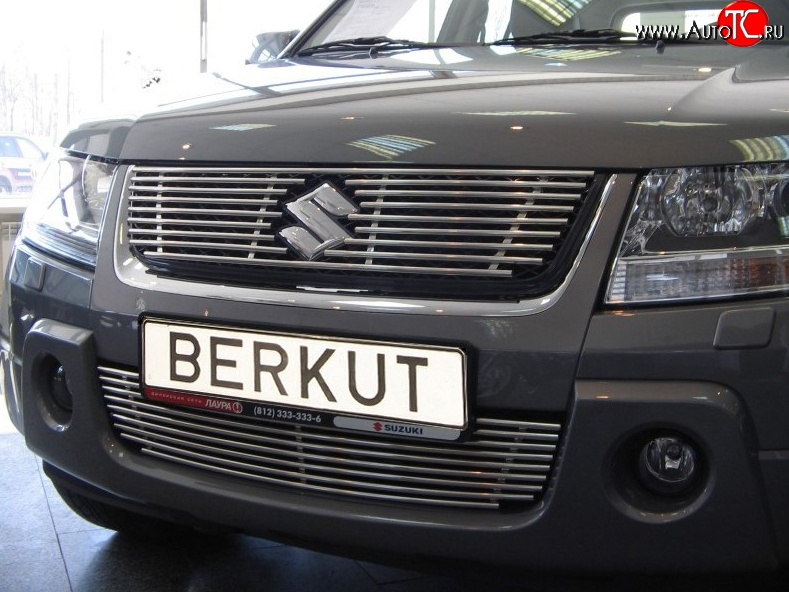 4 389 р. Декоративная вставка решетки радиатора (V2.4/3.2) Berkut Suzuki Grand Vitara JT 5 дверей дорестайлинг (2005-2008)  с доставкой в г. Пермь