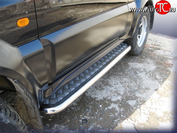 15 849 р. Широкая защита порогов из трубы диаметром 42 мм Slitkoff  Suzuki Jimny  JB23/JB43 (1998-2001) дорестайлинг (Цвет: нержавеющая полированная сталь)  с доставкой в г. Пермь