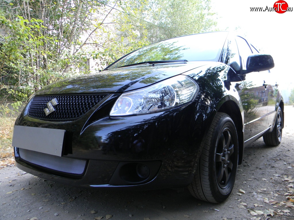 1 539 р. Сетка на бампер Russtal (хром) Suzuki SX4 GYA,GYB  рестайлинг, хэтчбэк (2010-2016)  с доставкой в г. Пермь