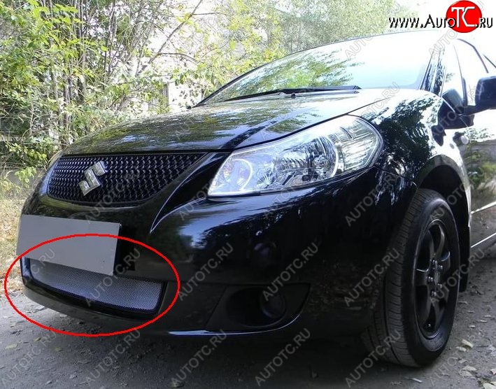 1 539 р. Защитная решётка в воздуховод автомобиля (седан) Russtal (хром) Suzuki SX4 GYA,GYB  рестайлинг, хэтчбэк (2010-2016)  с доставкой в г. Пермь