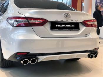 Накладка заднего бампера HEMMES Toyota Camry  XV70 (2017-2025) дорестайлинг, рестайлинг