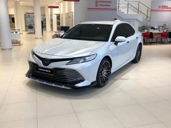 16 899 р. Накладка переднего бампера HEMMES Toyota Camry XV70 дорестайлинг (2017-2021)  с доставкой в г. Пермь. Увеличить фотографию 3