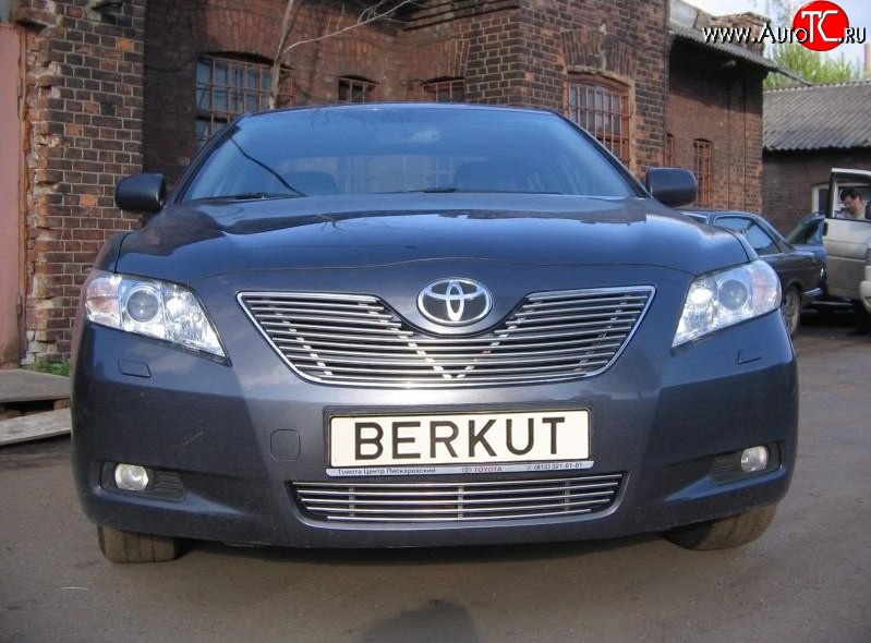 5 199 р. Декоративная вставка воздухозаборника Berkut Toyota Camry XV40 рестайлинг (2009-2011)  с доставкой в г. Пермь