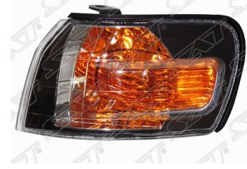 Левый габарит SAT (черная хрусталь) Toyota Corolla  E110 (1995-1997) седан рестайлинг