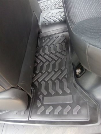 1 829 р. Коврики салона Aileron (с подпятником)  Toyota FJ-Cruiser (2006-2018)  с доставкой в г. Пермь. Увеличить фотографию 3