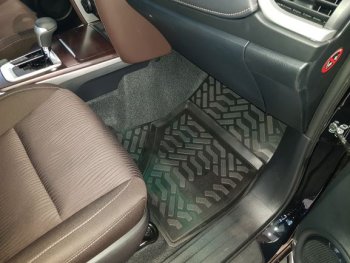 1 999 р. Комплект ковриков в салон Aileron 3D  Toyota Fortuner  AN160 (2015-2025) дорестайлинг, рестайлинг  с доставкой в г. Пермь. Увеличить фотографию 2
