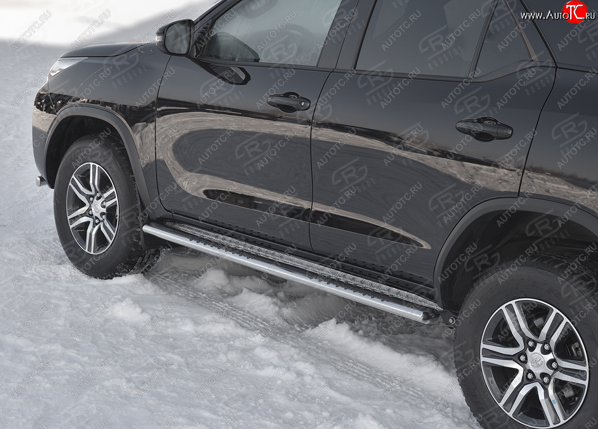 20 799 р. Защита порогов Russtal труба 120х60 овал с проступью Toyota Fortuner AN160 рестайлинг (2020-2025)  с доставкой в г. Пермь