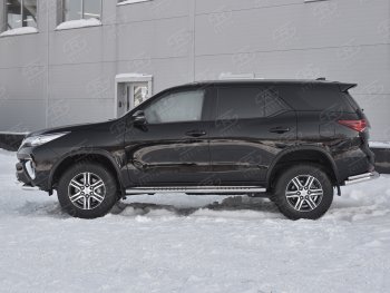 20 799 р. Защита порогов Russtal труба 120х60 овал с проступью Toyota Fortuner AN160 рестайлинг (2020-2025)  с доставкой в г. Пермь. Увеличить фотографию 4