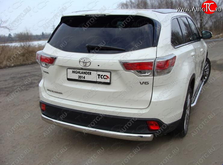 23 899 р. Защита заднего бампера (овальная) ТСС (нержавейка d75х42 мм)  Toyota Highlander  XU50 (2013-2017) дорестайлинг  с доставкой в г. Пермь