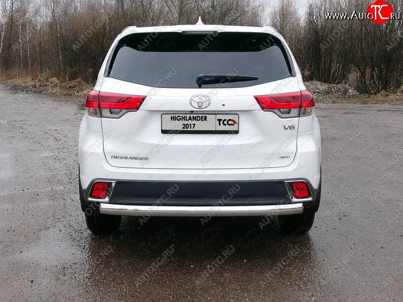 23 899 р. Защита заднего бампера (овальная) ТСС (нержавейка d75х42 мм)  Toyota Highlander  XU50 (2016-2020) рестайлинг  с доставкой в г. Пермь