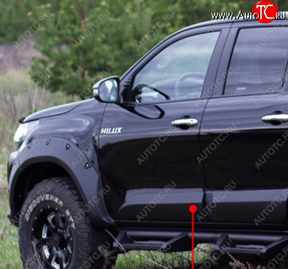 3 999 р. Молдинг двери RA (передний левый)  Toyota Hilux  AN120 (2016-2020) дорестайлинг (Поверхность шагрень)  с доставкой в г. Пермь