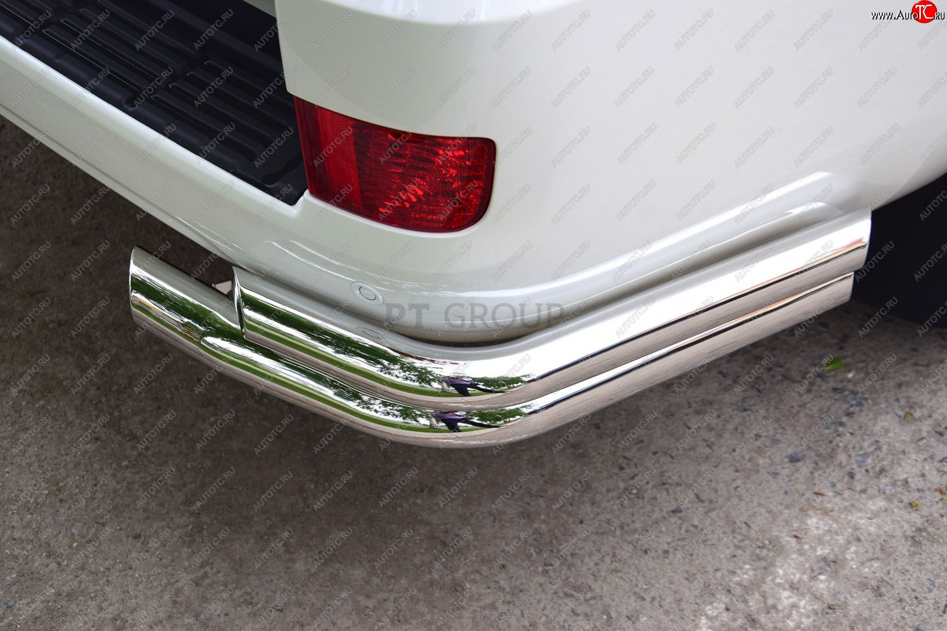 27 269 р. Защита заднего бампера Petroil Tuning (уголки двойные, d63/51)  Toyota Land Cruiser  200 (2015-2021) 2-ой рестайлинг (Нержавеющая полированная сталь)  с доставкой в г. Пермь