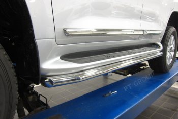 22 749 р. Защита порогов Petroil Tuning d63 Toyota Land Cruiser 200 2-ой рестайлинг (2015-2021) (Нержавеющая полированная сталь)  с доставкой в г. Пермь. Увеличить фотографию 3