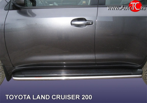 13 799 р. Защита штатных порогов из круглой трубы диаметром 42 мм Slitkoff  Toyota Land Cruiser  200 (2007-2012) дорестайлинг (Цвет: нержавеющая полированная сталь)  с доставкой в г. Пермь