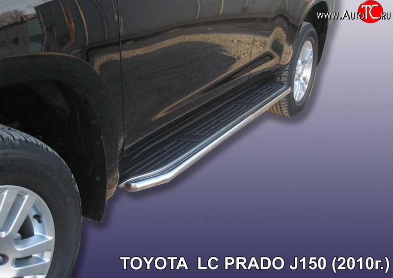 13 399 р. Защита штатных порогов из круглой трубы диаметром 42 мм Slitkoff  Toyota Land Cruiser Prado  J150 (2009-2013) дорестайлинг (Цвет: нержавеющая полированная сталь)  с доставкой в г. Пермь