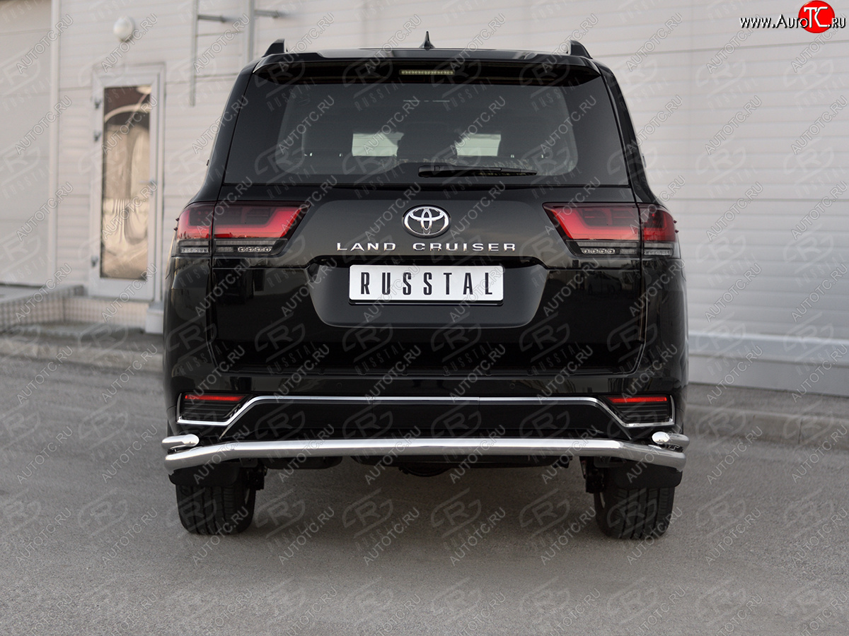 26 999 р. Защита заднего бампера (2 трубы Ø63 и 42 мм, нержавейка, 70TH ANNIVERSARY) SLITKOFF  Toyota Land Cruiser  J300 (2021-2025) дорестайлинг (полированная нержавейка)  с доставкой в г. Пермь