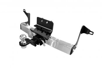 Фаркоп Petroil Tuning (съемный квадрат) Toyota Land Cruiser  J300 (2021-2025) дорестайлинг (с нержавеющей накладкой)