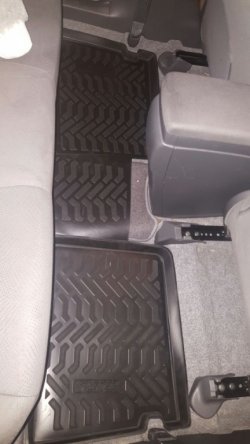 2 299 р. Коврики в салон Aileron 3D (правый руль) Toyota Prius Alfa лифтбек рестайлинг (2011-2015)  с доставкой в г. Пермь. Увеличить фотографию 6