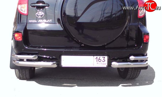 8 799 р. Защита заднего бампера (двойные углы d63 и 42 мм) Металл Дизайн  Toyota RAV4  XA305 (2005-2009) 5 дв. дорестайлинг  с доставкой в г. Пермь