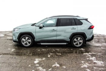 17 399 р. Пороги алюминиевые Slitkoff  Toyota RAV4  XA50 (2018-2025) 5 дв. дорестайлинг (Standart Silver)  с доставкой в г. Пермь. Увеличить фотографию 3