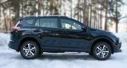 83 999 р. Защита порогов с пластиковыми вставками для ног из круглой трубы диаметром 76 мм (рестайлинг) Russtal Toyota RAV4 XA40 5 дв. дорестайлинг (2012-2015) (Защита порогов с со скосами на торцах (вариант 1))  с доставкой в г. Пермь. Увеличить фотографию 9