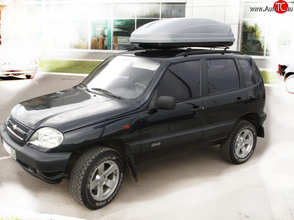 3 299 р. Рейлинги Лидер-премиум на автомобиль Chevrolet Niva 2123 рестайлинг (2009-2020) (Цвет: чёрный)  с доставкой в г. Пермь