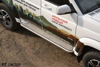 20 699 р. Порожки для ног из трубы Ø51 с алюминиевой площадкой Petroil Tuning  Уаз Патриот  3163 5-дв. (2014-2016) 1-ый рестайлинг (Нержавеющая полированная сталь)  с доставкой в г. Пермь. Увеличить фотографию 3