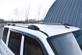 8 489 р. Рейлинги Petroil Tuning  Уаз Патриот ( 3163 5-дв.,  3163 5 дв.) (2014-2025) 1-ый рестайлинг, 2-ой рестайлинг (Цвет: серебристый муар)  с доставкой в г. Пермь. Увеличить фотографию 3