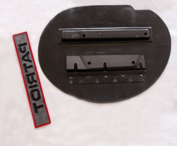 4 499 р. Заглушка места под запасное колесо Ralex  Уаз Патриот ( 3163 5 дв.,  3163 5-дв.) (2005-2025) дорестайлинг, 1-ый рестайлинг, 2-ой рестайлинг (Авантюрин (черный металлик до 2016 г.))  с доставкой в г. Пермь. Увеличить фотографию 12