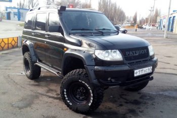 Решетка радиатора CrTuning - Чёрный БРУТ Уаз Патриот 23632 дорестайлинг пикап (2008-2014)